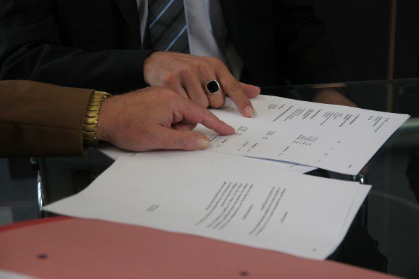 contract-consultation-office-meeting-chef