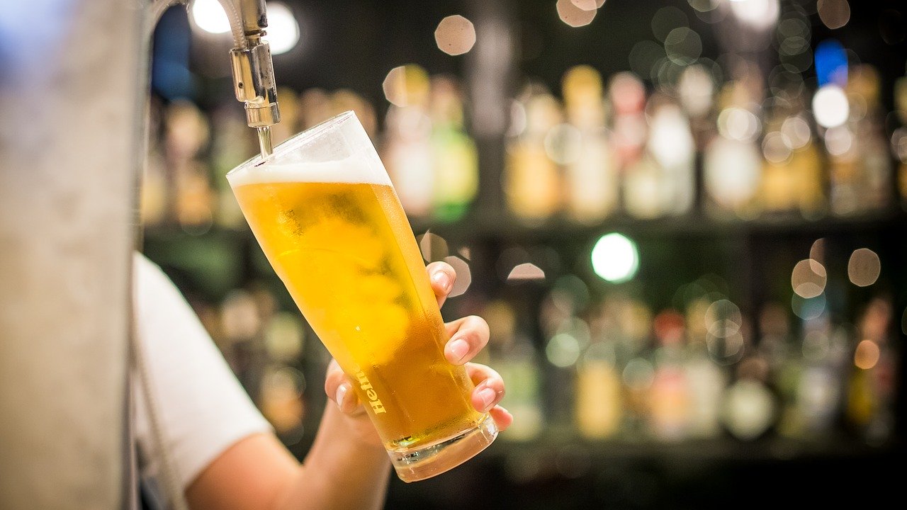 飲食店の開業準備で食品・酒卸売業者の選定方法と賢いつき合い方