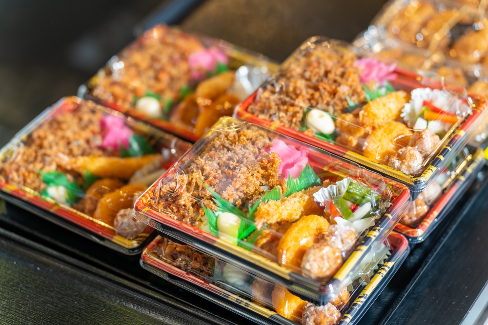飲食店の売上アップに「お弁当」店頭販売！実例から成功の秘訣に迫る